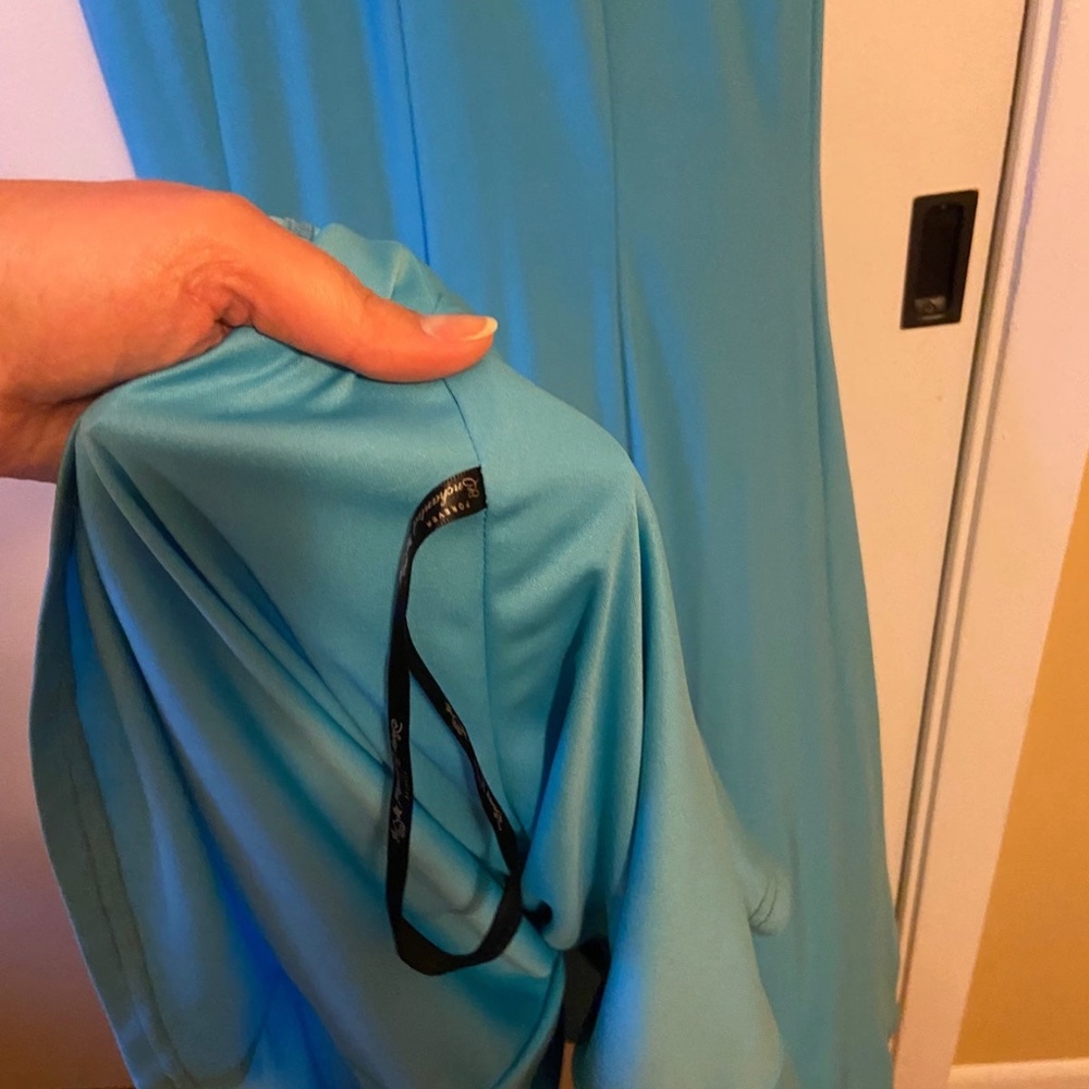 Dress - Picture 9 of 10